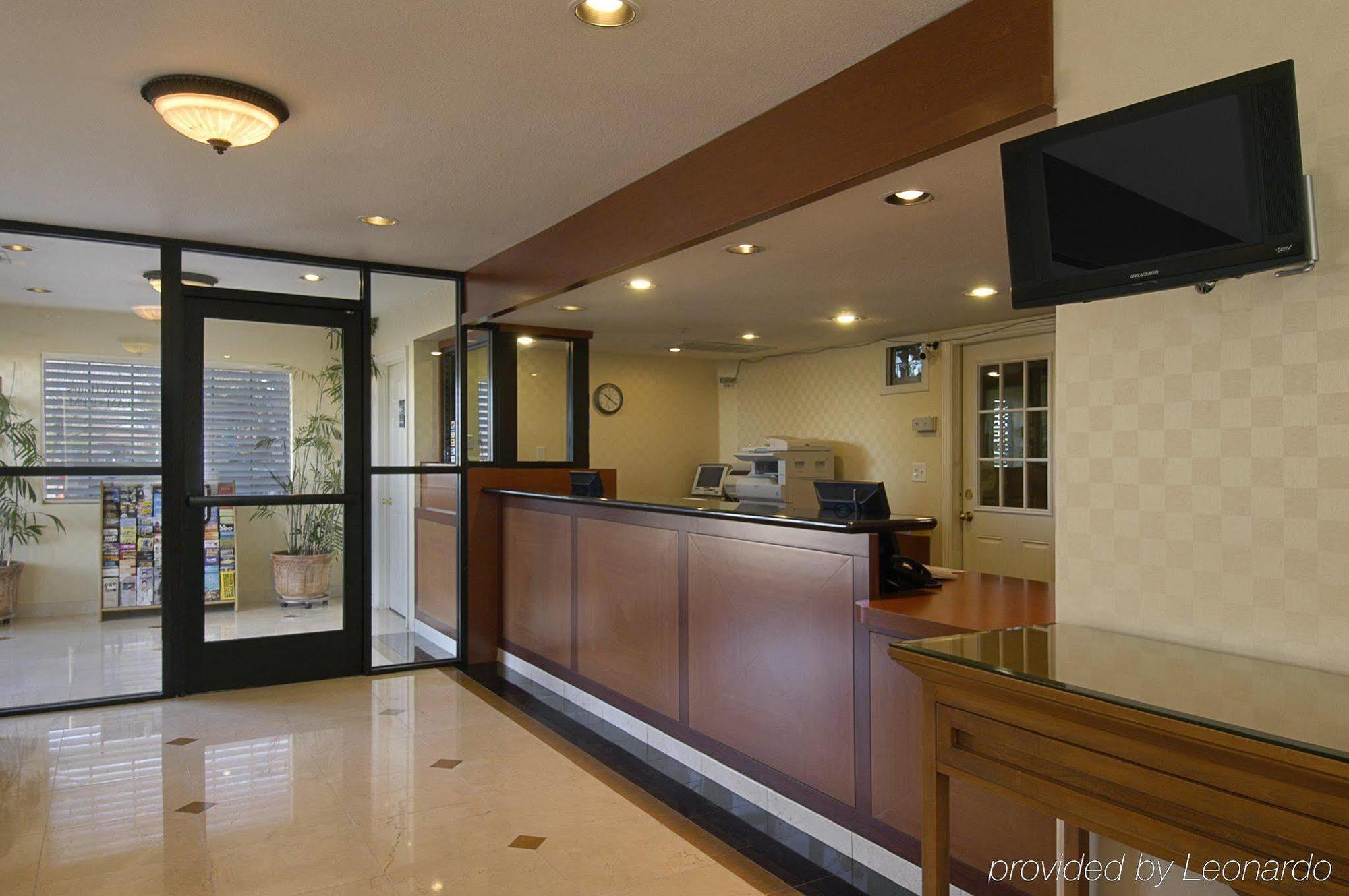 Mariposa Inn Victorville Beltér fotó